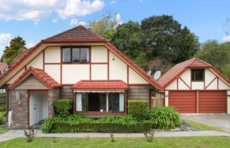 29 Perindale Drive, Chartwell