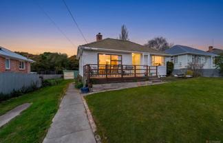 72 MacDonald Street, Marchwiel