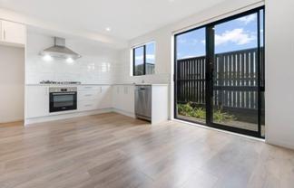 24 Hiki Street, Hobsonville