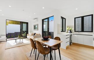 7/137 Moore Street, Hillcrest