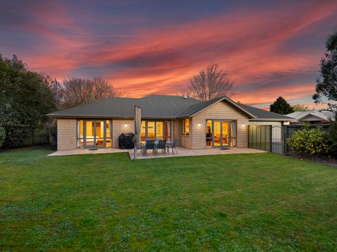 69 Woodhurst Drive, Casebrook