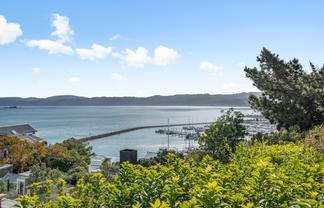 2/19 Howard Road, Eastbourne