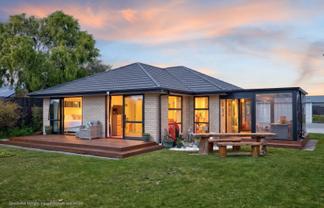 18A Lamorna Road, Parklands