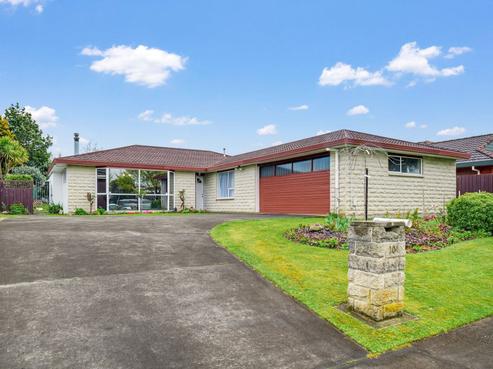 104 John F Kennedy Drive, Milson