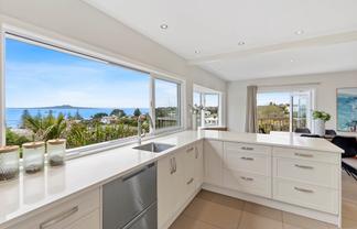 14 Oban Road, Browns Bay