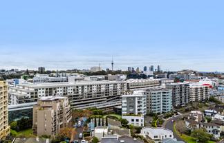 C310/176 Broadway, Newmarket