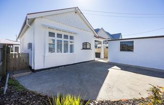 106 Victoria Road, Saint Kilda