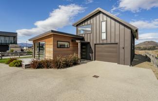 5 Wallace Place, Wanaka