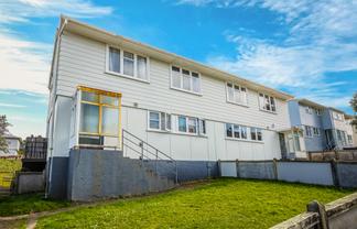 301-303 Warspite Avenue, Waitangirua