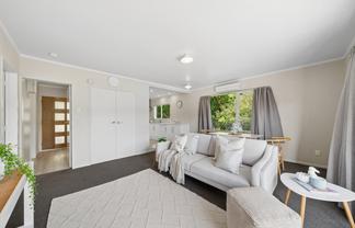 13B Florio Terrace, Tawa