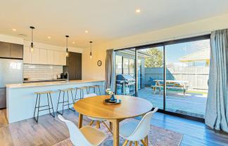 16 Cassin Place, Taradale