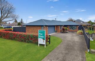 129 Burns Street, Leamington