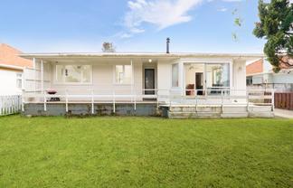 10 Oxford Road, Manurewa