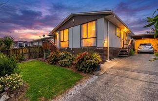 2/63 Othello Drive, Clover Park