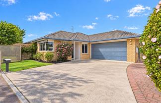 8 Evergreen Glade, Papamoa
