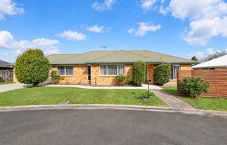 10 Blue Cedar Lane, Enderley