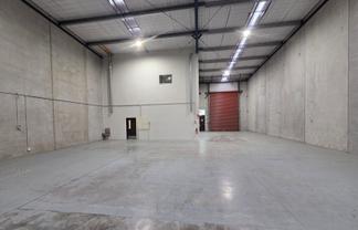 Modern Penrose Industrial | High Stud | 450m2