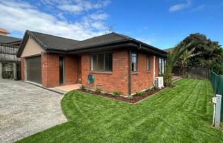 13 Brunswick Rise, Mangere