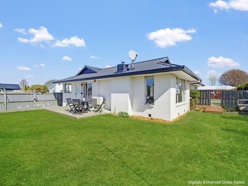 8 Woodham Drive, Allenton