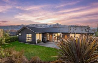 51 Kirimoko Crescent, Wanaka