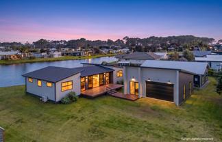 113 Karo Drive, Matarangi