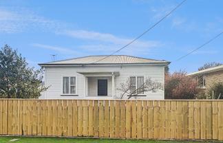 6 Oxford Street , Marton