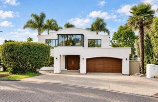 2 Bocage Lane, West Harbour