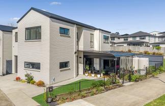 23 Tannaghmore Drive, Flat Bush
