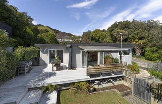 16A Marybank Road, Marybank