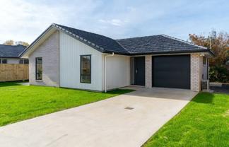 2/40 Harley Street , Masterton