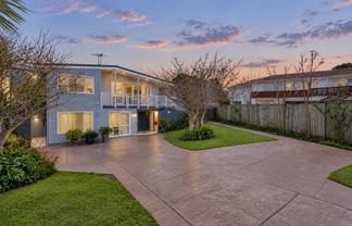 16 & 16A Mander Place, Bucklands Beach
