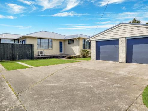 11 Dinton Street, Russley