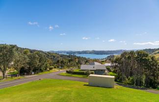 75 Tarapatiki Drive, Whitianga