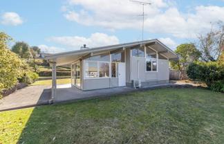 8 Liston Avenue, Hilltop