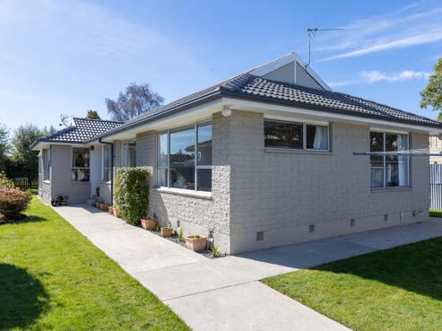 4 Loreto Place, Hornby
