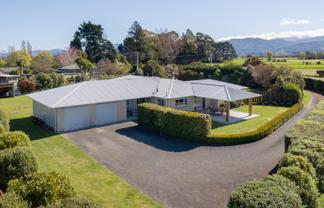 101 Lincoln Road, Carterton
