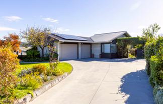 58 Birch Street, Hilltop