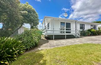 13a Farm Street, Mount Maunganui