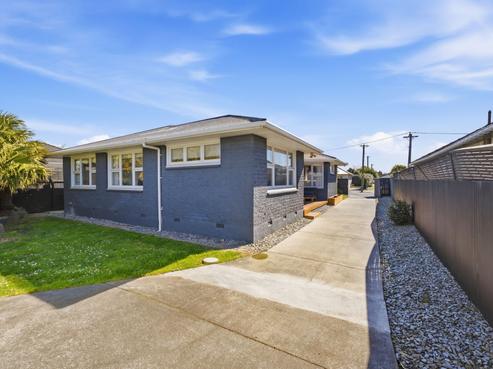 10 Torquay Place, Bryndwr