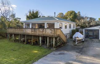 9 Wellington Street, Waihi