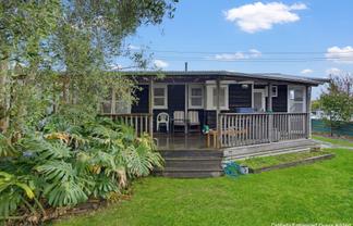 41 Oak Street, Mangapapa