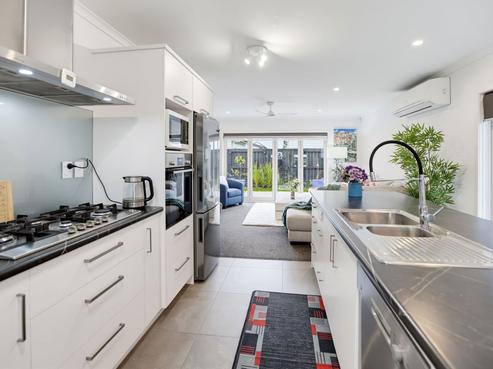 25 Couldsack Avenue, Greenhill Park