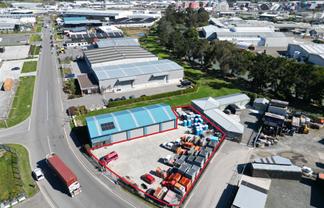 Tidy & Secure Yard Plus Office For Lease