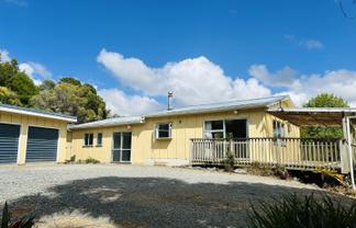 39B Petley Road, Paparoa