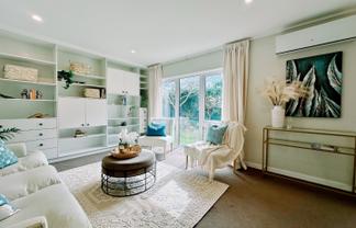 9/354 Muritai Road, Eastbourne