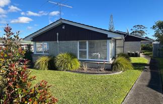 1/61 Cardiff Road, Pakuranga