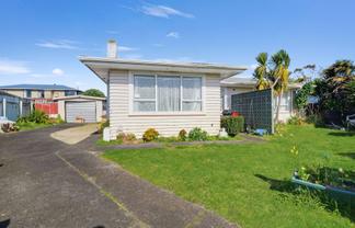 6 Poaka Place, Castlecliff