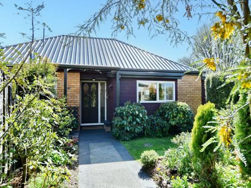 2/33 Studholme Street, Somerfield