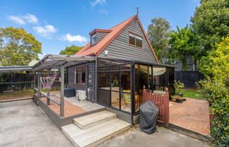 9 Caspian Close, New Lynn
