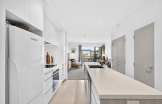 2 Torea Tai Road, Hobsonville